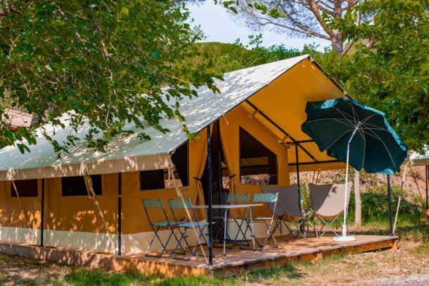 Camping Onlycamp Les Tuilleres Vercheny ภายนอก รูปภาพ
