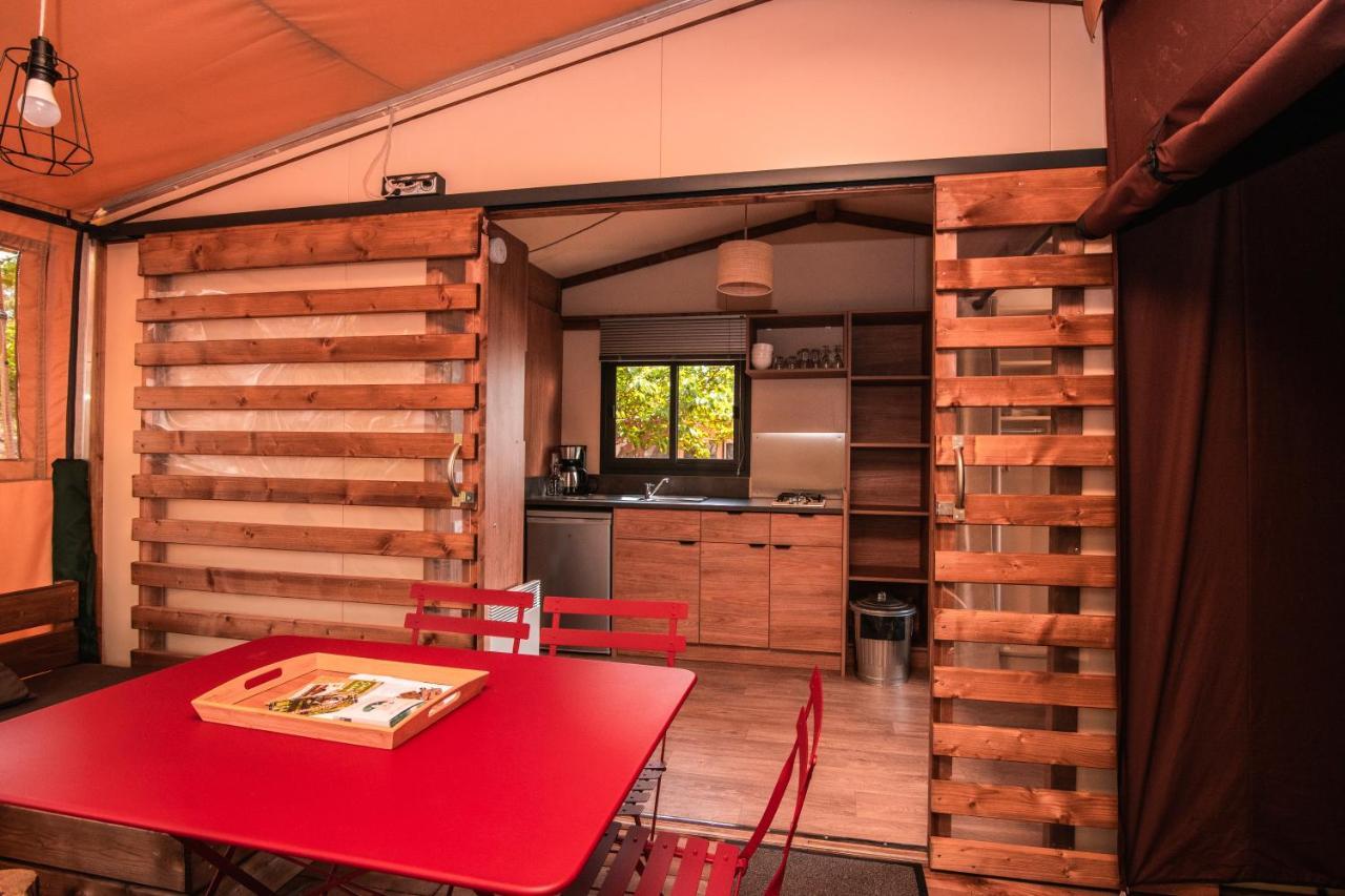 Camping Onlycamp Les Tuilleres Vercheny ภายนอก รูปภาพ